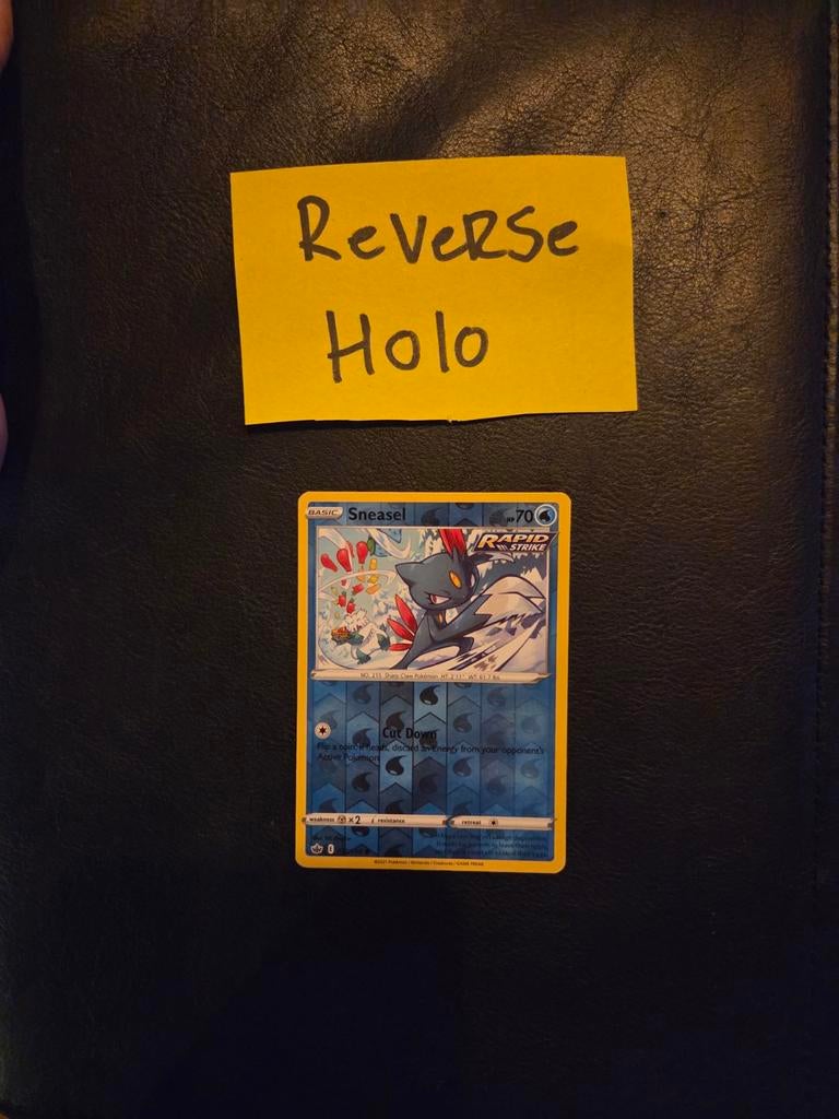 Sneasel 030/198 Chilling reign, Ophalen of Verzenden, Zo goed als nieuw