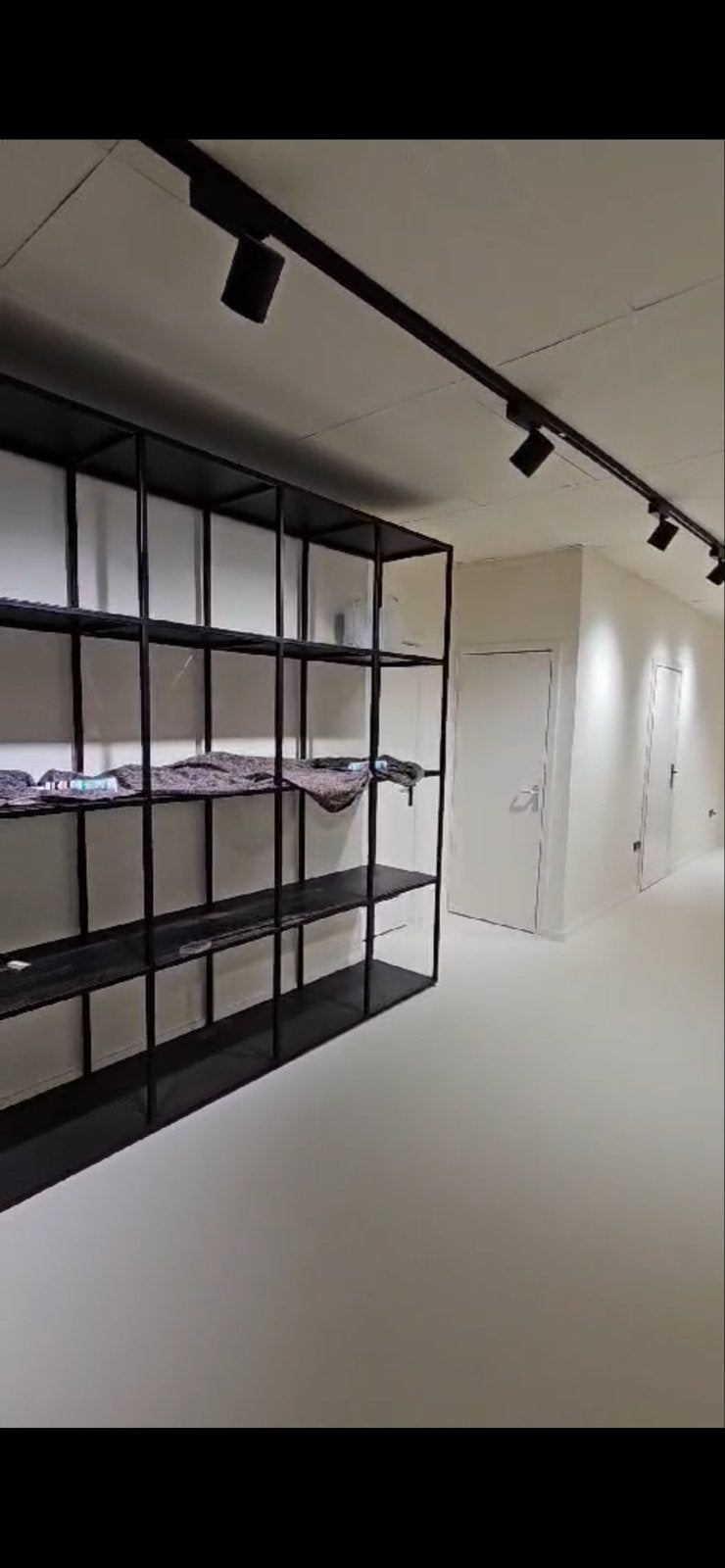 Winkelruimte ter overname in Amsterdam West (90 m²), Zakelijke goederen, Bedrijfs Onroerend goed, Overige typen, Winkelruimte