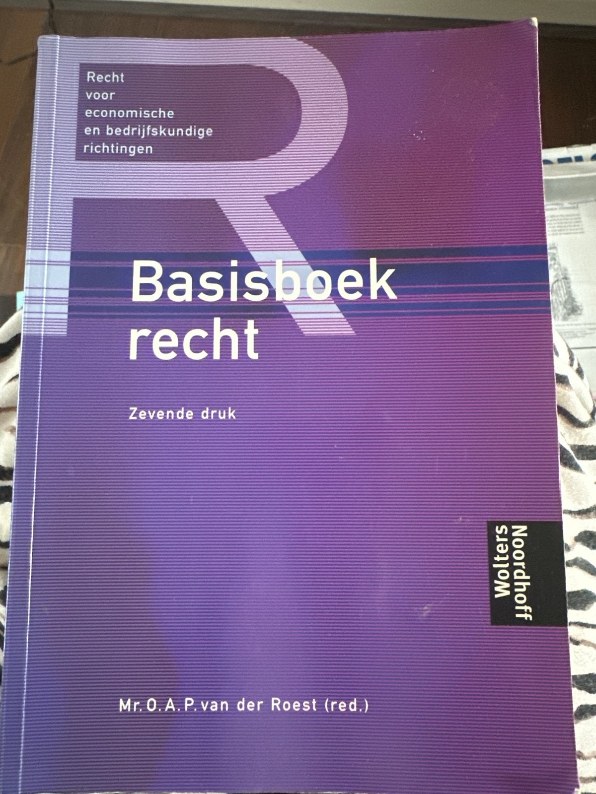 Basisboek Recht - 7e druk - Economische Richtingen, Boeken, Ophalen of Verzenden, Gamma, Zo goed als nieuw, HBO