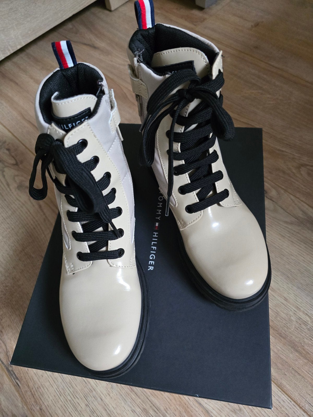 Tommy Hilfiger boots/laarzen voor meisjes mt 34, Meisje, Ophalen of Verzenden, Laarzen, Tommy Hilfiger