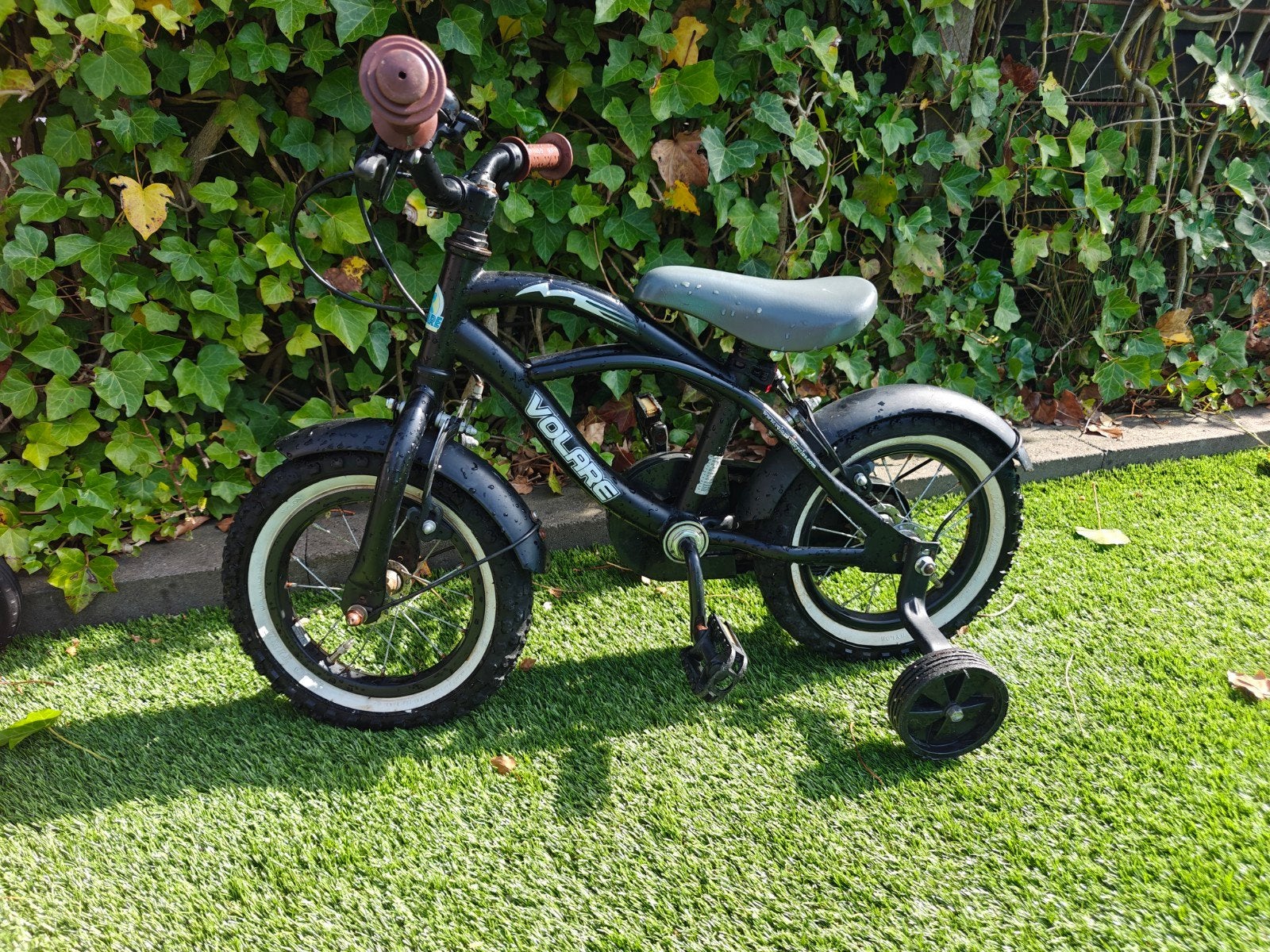 Volare kinderfiets 12 inch met zijwieltjes, Ophalen, Terugtraprem, Zijwieltjes, Gebruikt