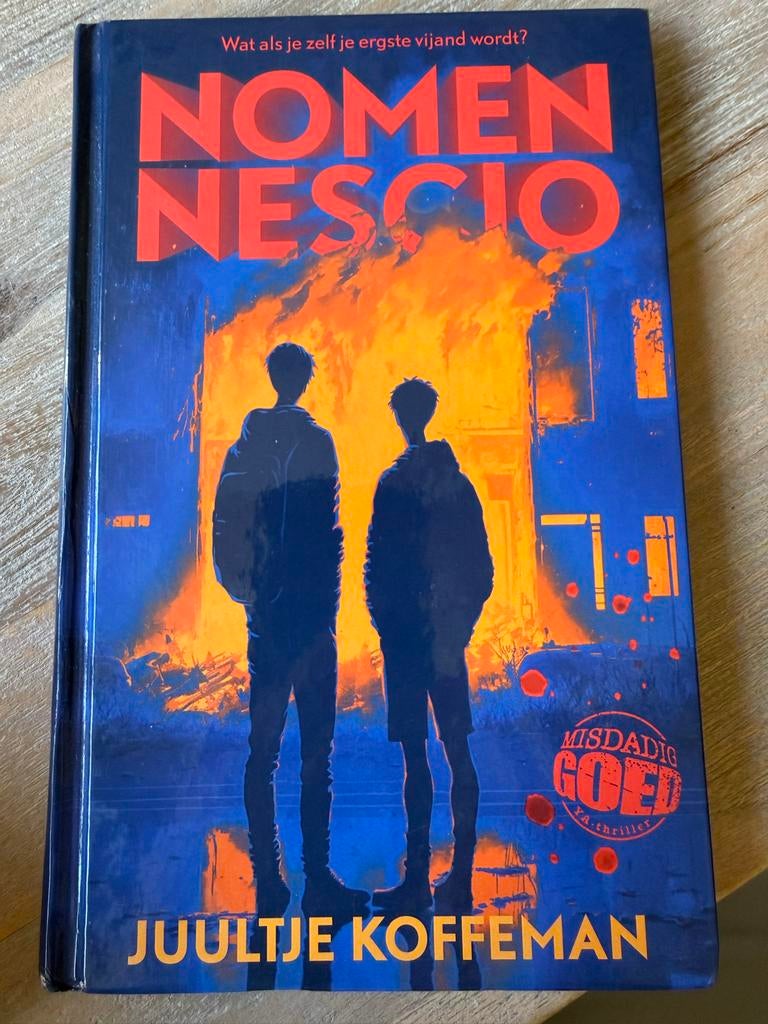 Nomen Nescio - Juultje Koffeman (YA-thriller), Boeken, Ophalen, Zo goed als nieuw, Nederland