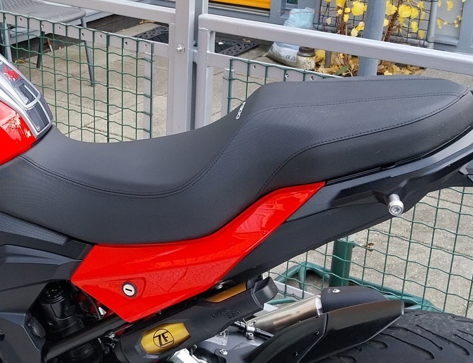 Motorfiets Zadel - Comfortabel en Stijlvol, Ophalen, Gebruikt