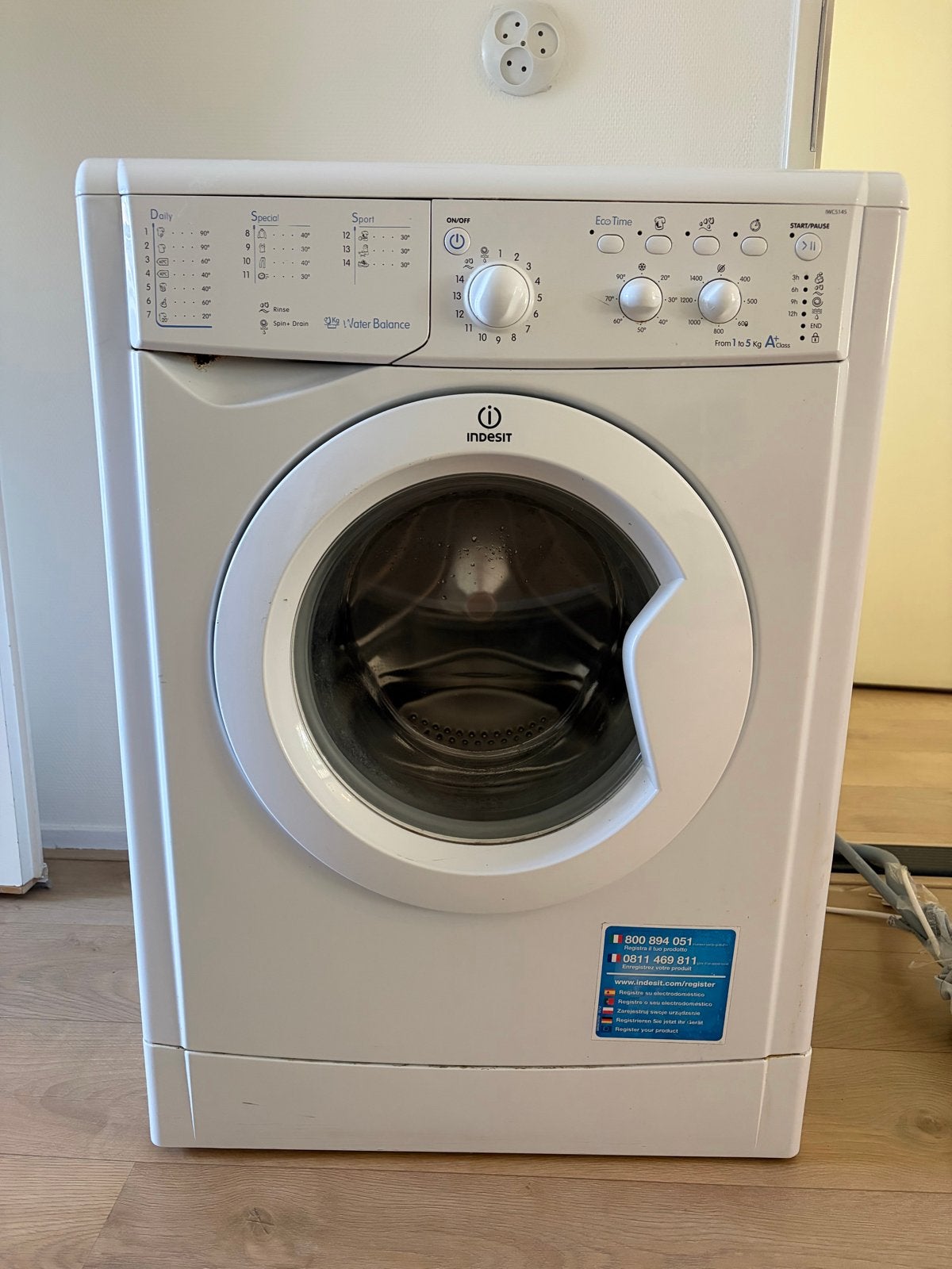Indesit IWC5145 Wasmachine - 6 kg inhoud, Ophalen, 6 tot 8 kg, Minder dan 85 cm, Voorlader