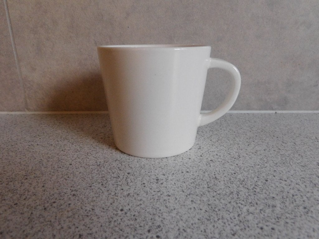 Hema Mok Premier Crème New Bone China 130 ml, Huis en Inrichting, Hema, Zo goed als nieuw, Modern, Porselein