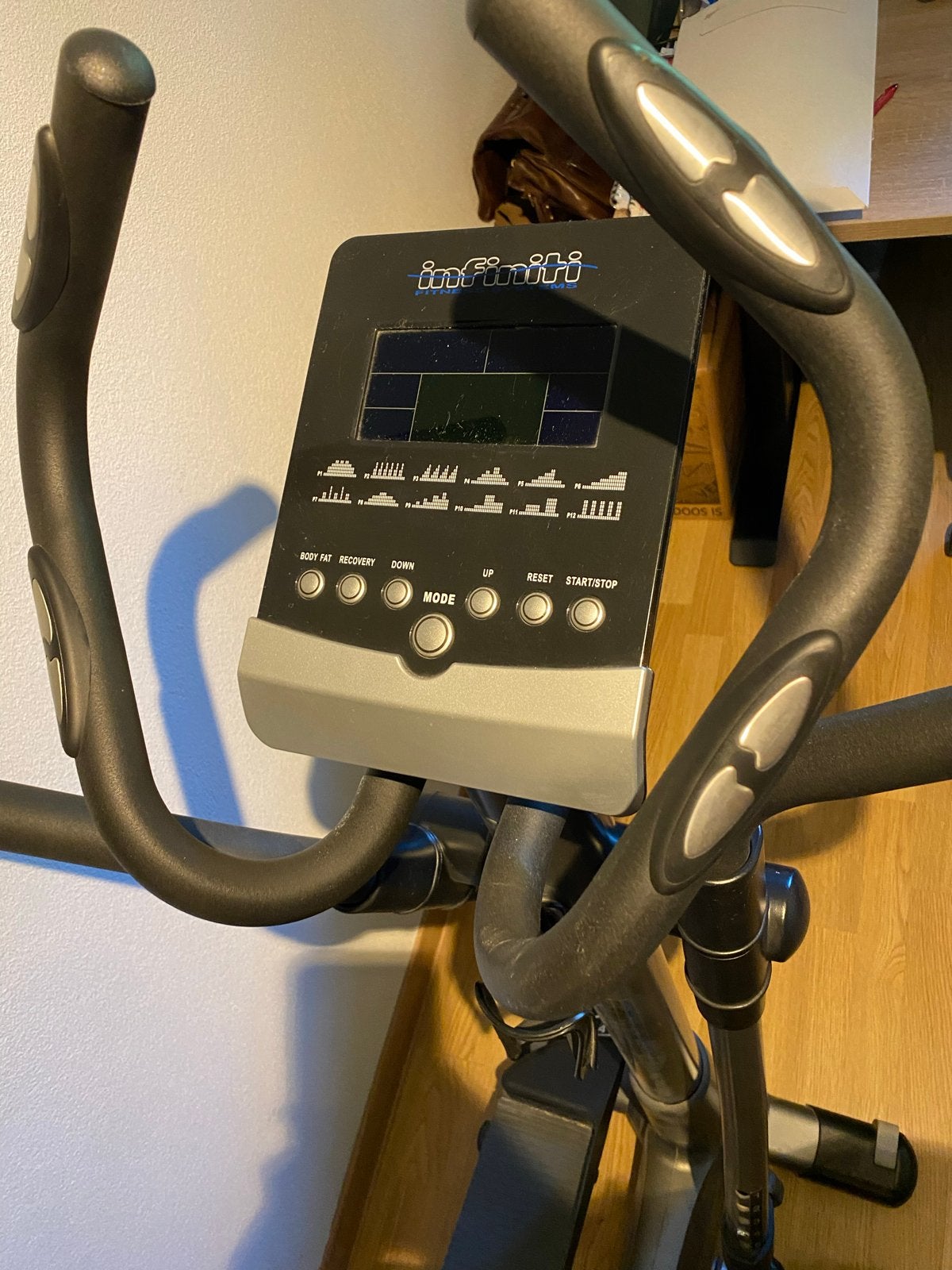 Infiniti Crosstrainer, Sport en Fitness, Ophalen, Gebruikt, Armen, Crosstrainer