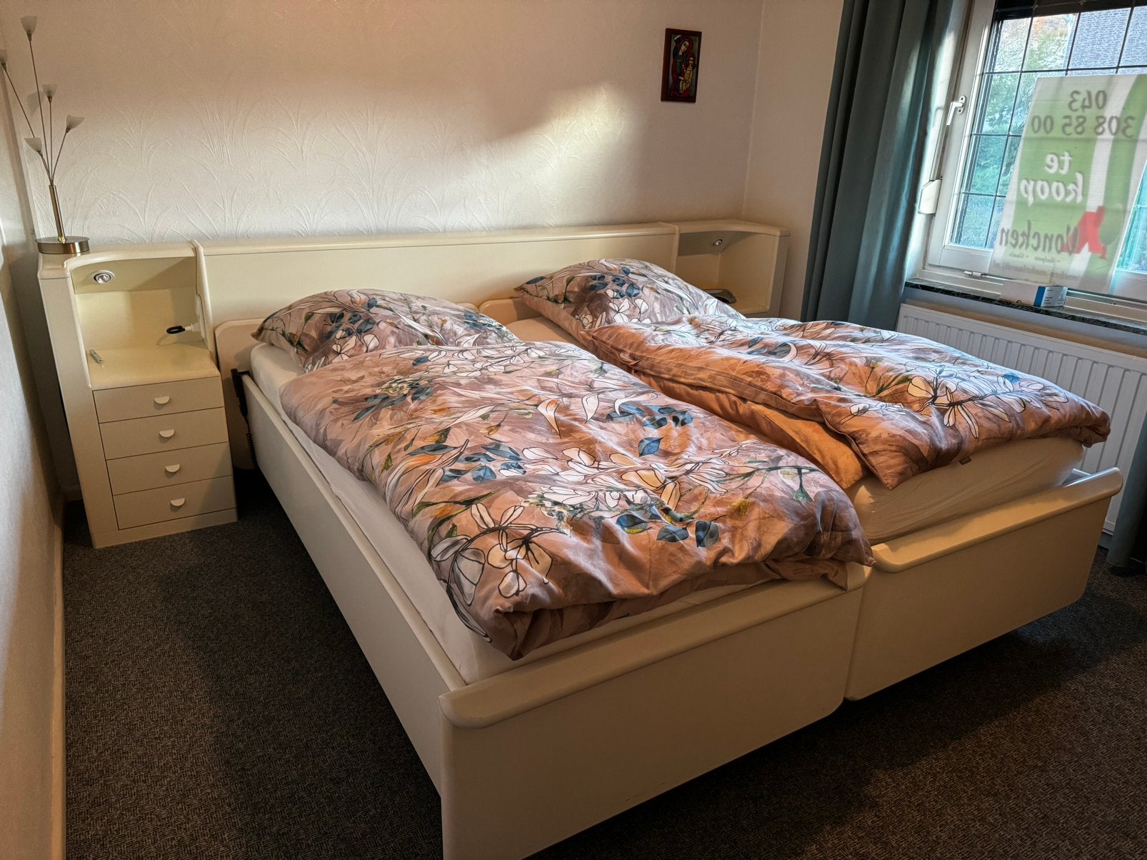 Complete slaapkamer met electrisch verstelbare lattenbodems, Huis en Inrichting, Ophalen, Zo goed als nieuw, Tweepersoons