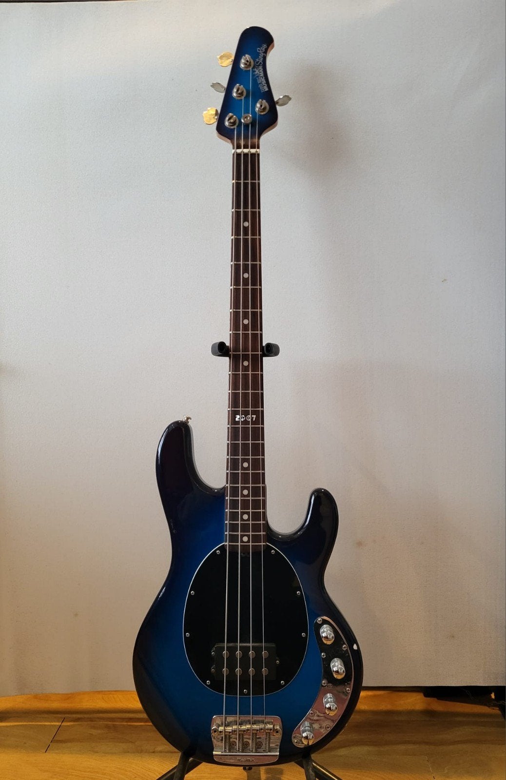 Music Man StingRay 3 EQ H Limited Edition, Muziek en Instrumenten, Snaarinstrumenten | Gitaren | Bas, Ophalen of Verzenden