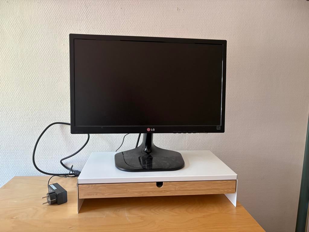 LG monitor LED 22M45, Computers en Software, Monitoren, Ophalen, 3 tot 5 ms, Overige resoluties, LED