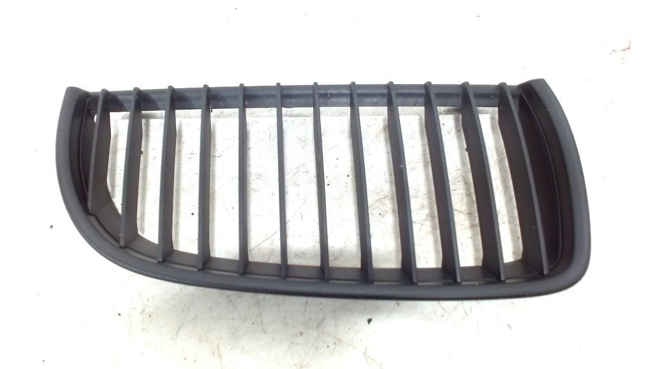 Grillerooster rechts BMW 3 serie, Onderdelen@venauto.nl, Van der Ven Autorecycling B.V., Gebruikt, Ettenseweg 76, 4706 PB Roosendaal, The Netherlands