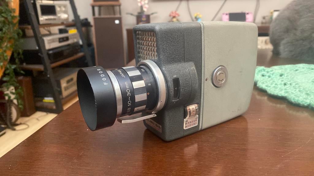 ELMO 8S super 8 filmcamera, Verzamelen, Fotografica en Filmapparatuur, Ophalen of Verzenden, 1960 tot 1980, Filmcamera