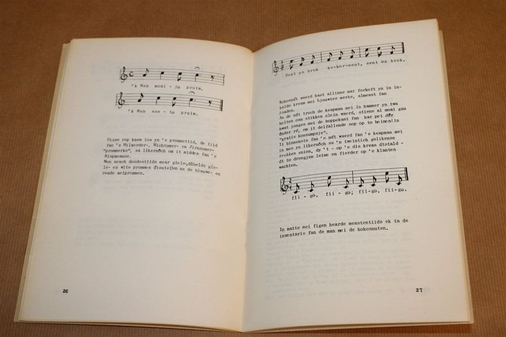 Stimmen út it Forline — Sutelers Ljouwert 1890 1960, Ophalen of Verzenden, Gelezen