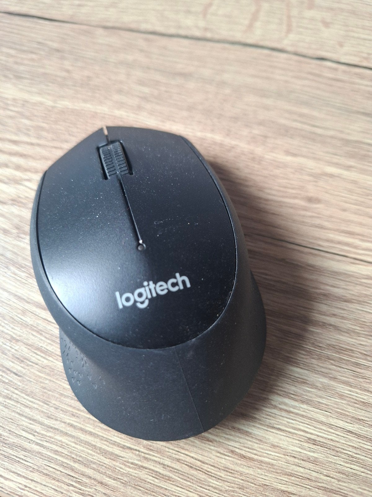 Logitech M330 Silent Plus Draadloze Muis - Zwart, Rechtshandig, Muis, Gebruikt, Ergonomisch