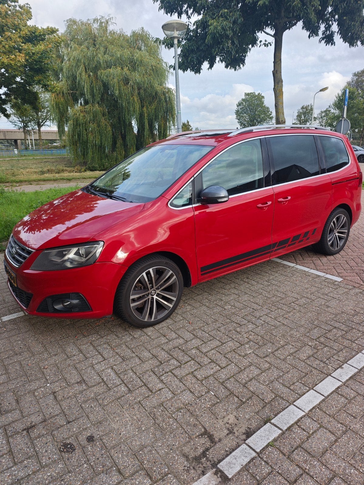 Seat Alhambra 2.0 TDI 135KW DSG 2017 Rood, Auto's, 7 stoelen, Diesel, 19 km/l, Particulier