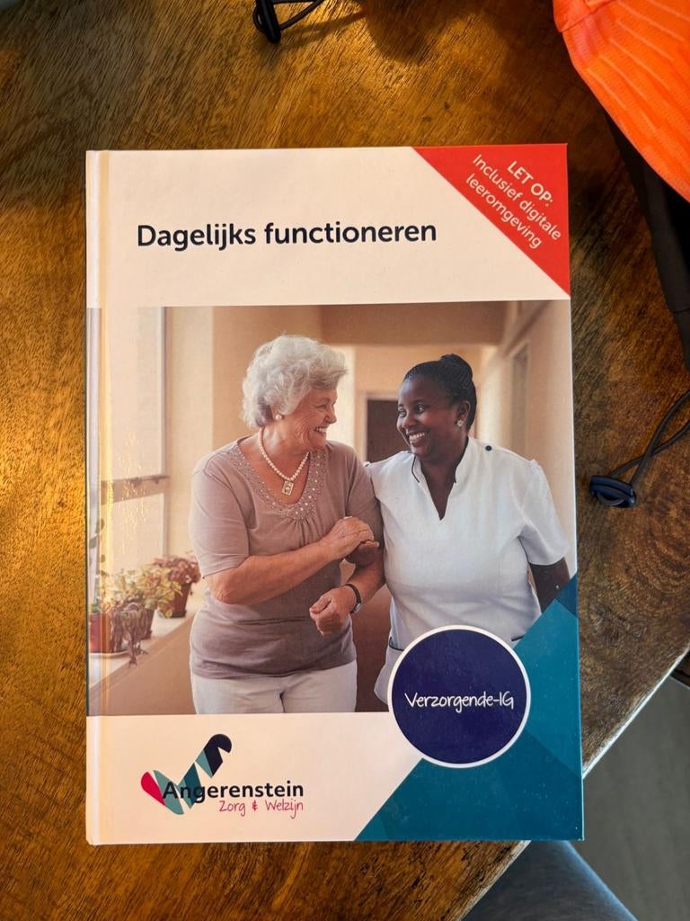 Dagelijks functioneren folio, Ophalen of Verzenden, Zo goed als nieuw, Overige niveaus, Nederlands