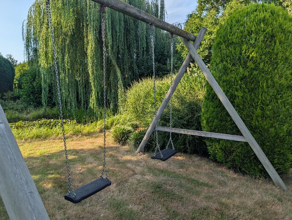 Houten dubbele schommel met RVS kettingen, Kinderen en Baby's, Speelgoed | Buiten | Speeltoestellen, Ophalen, Gebruikt, Schommel