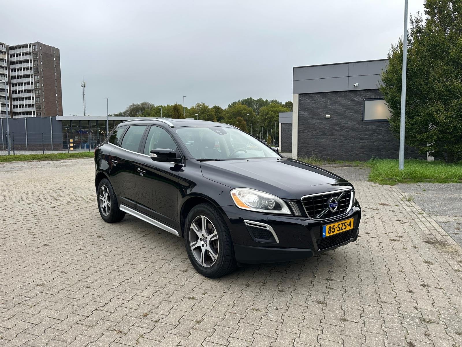 Volvo XC60 2.0 D3 Summum (EX BPM!), 15 km/l, Gebruikt, Zwart, 1984 cc