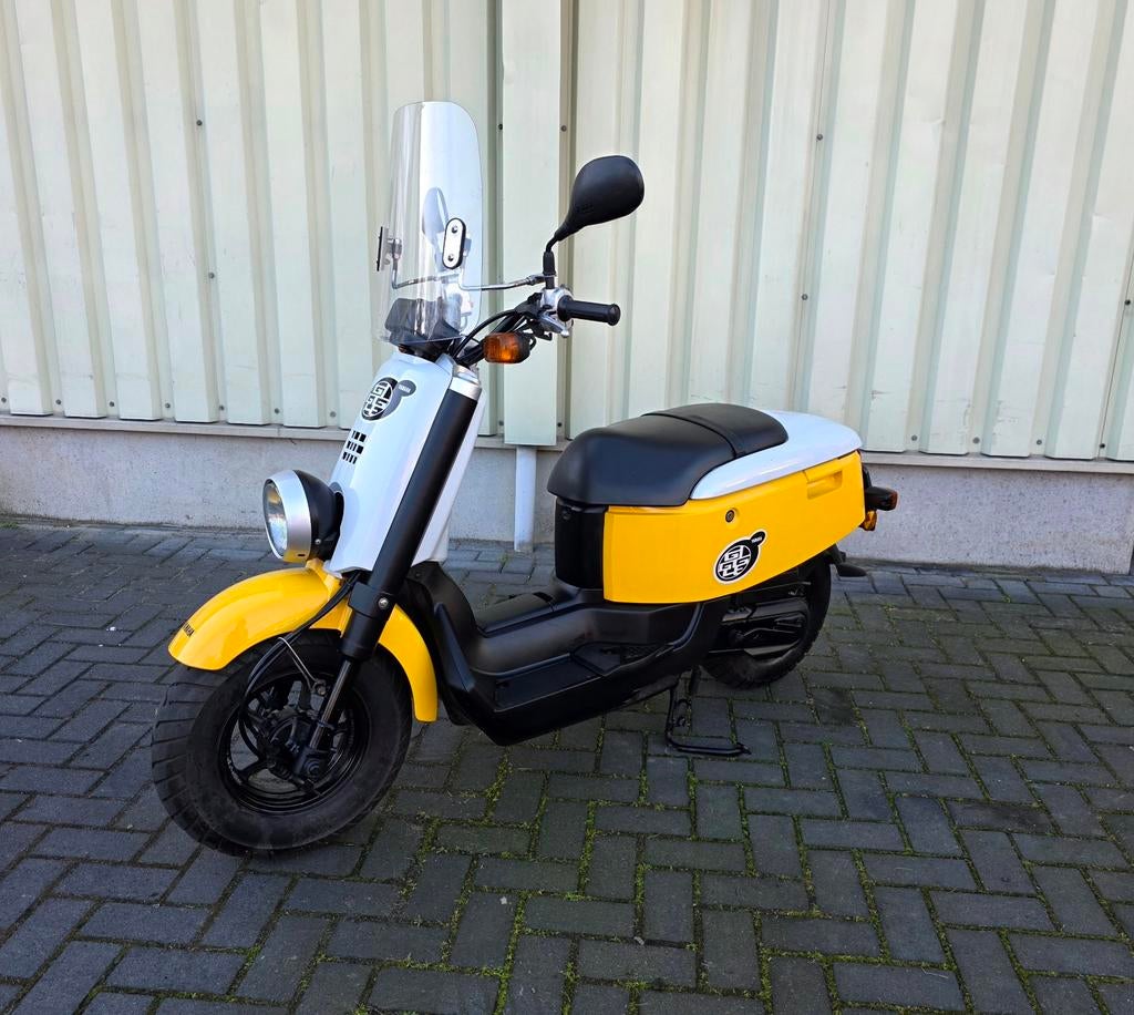 Yamaha Giggle  , XF 50 ,4 takt, geel kenteken, Fietsen en Brommers, Scooters | Yamaha, Ophalen, Gebruikt, Overige modellen, Maximaal 45 km/u