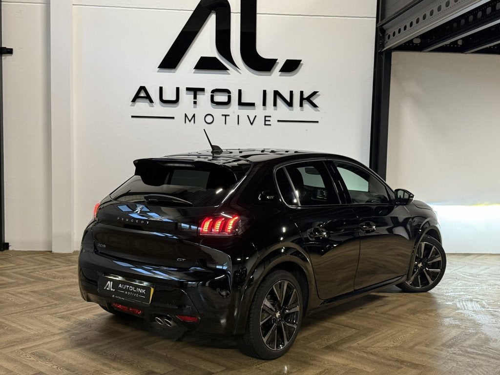 Peugeot 208 1.2 GT 130PK PANO KEYLESS VOL, Gebruikt, Zwart, 1199 cc, 1133 kg