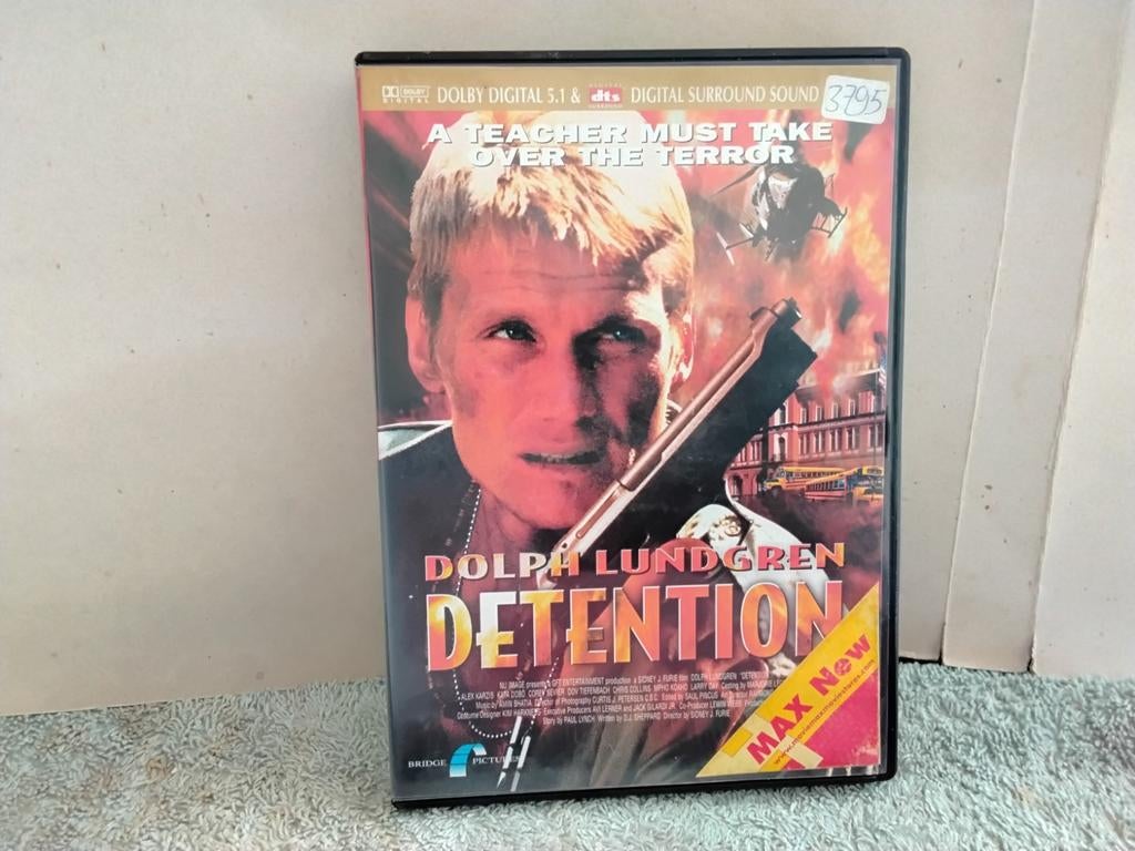 DETENTION       DOLPH  LUNDGREN, Ophalen of Verzenden, Zo goed als nieuw