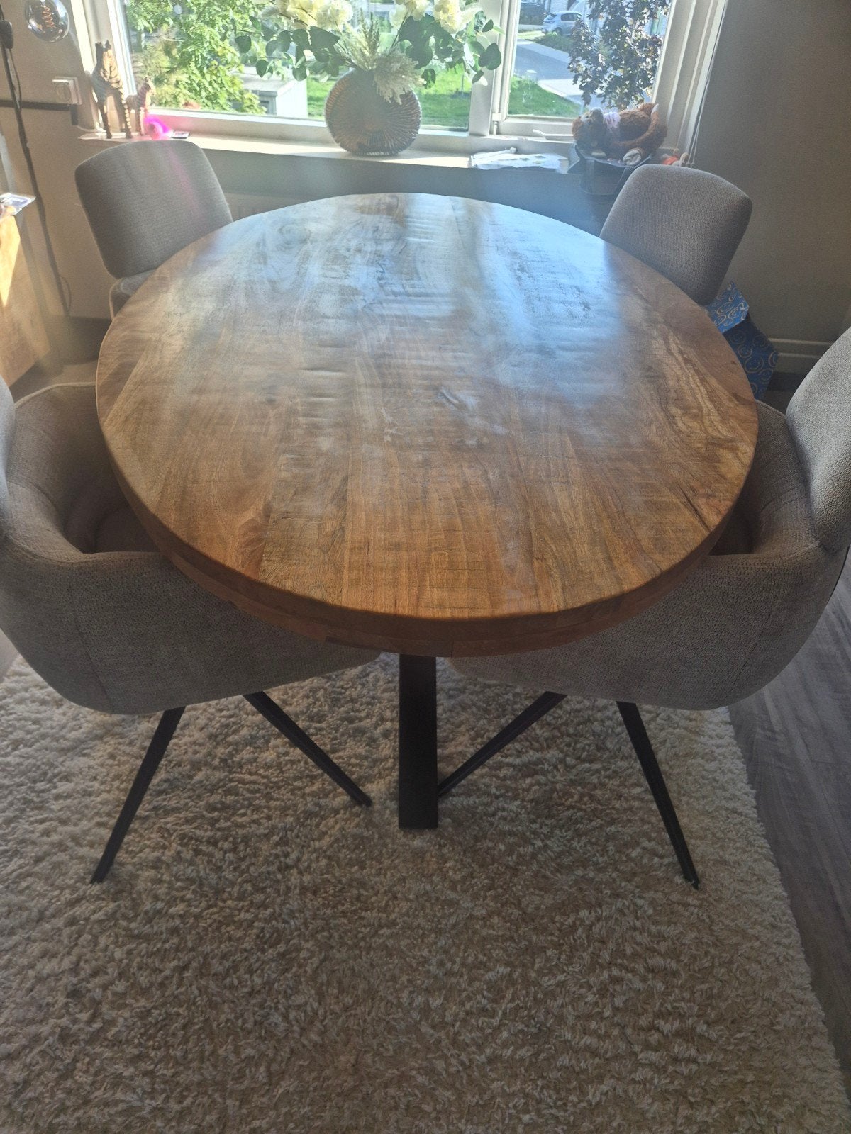 mango houten ovale  eettafel, Huis en Inrichting, Ophalen, Zo goed als nieuw, Minder dan 4 stoelen
