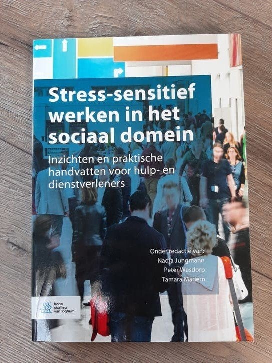 stress-sensitief werken in het sociaal domein, Ophalen of Verzenden, Alpha, Zo goed als nieuw, HBO