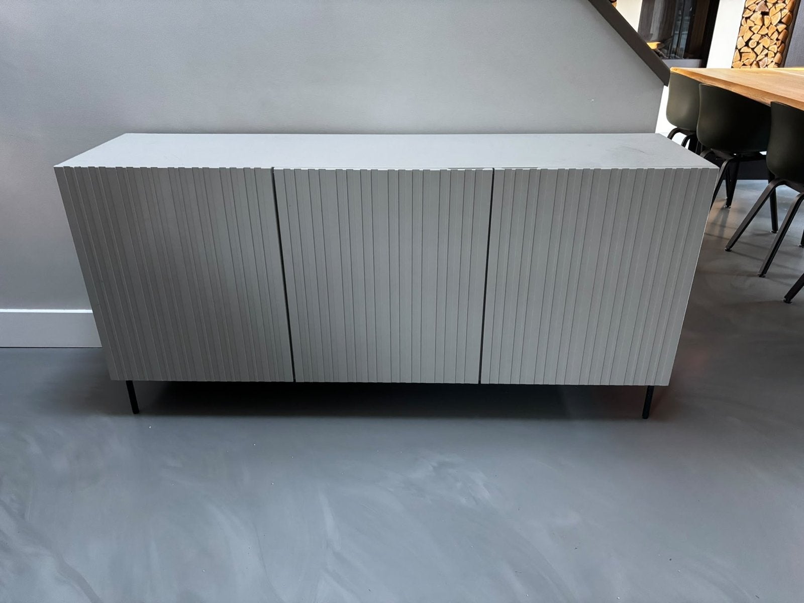 Mooi dressoir van WOOOD met 3 deuren, Huis en Inrichting, Ophalen, Overige materialen, 150 tot 200 cm, Zo goed als nieuw