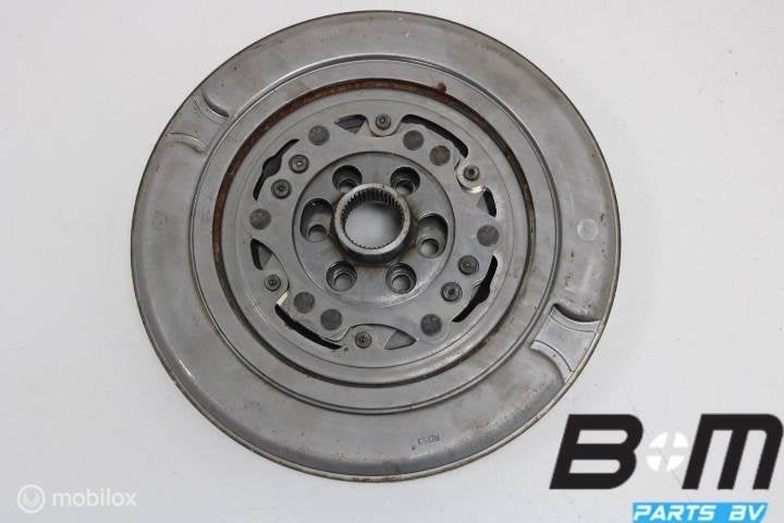 2 massa vliegwiel Audi A3 8V 04E105266C, Gebruikt