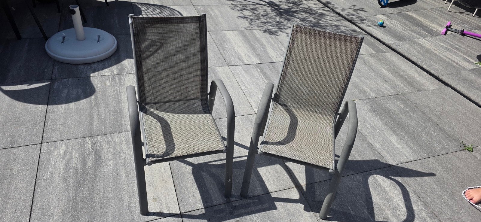 Twee leuke buiten kinderstoeltjes, Tuin en Terras, Tuinstoelen, Ophalen, Gebruikt, Metaal