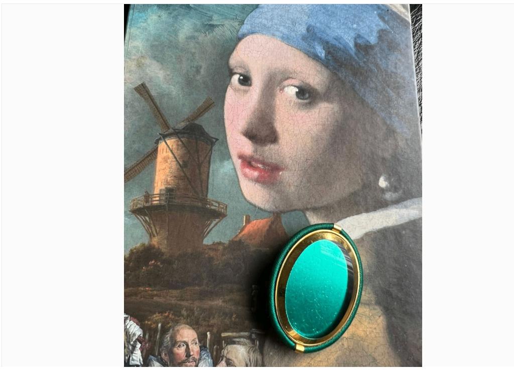 langani broche, Sieraden, Tassen en Uiterlijk, Ophalen of Verzenden, Overige materialen