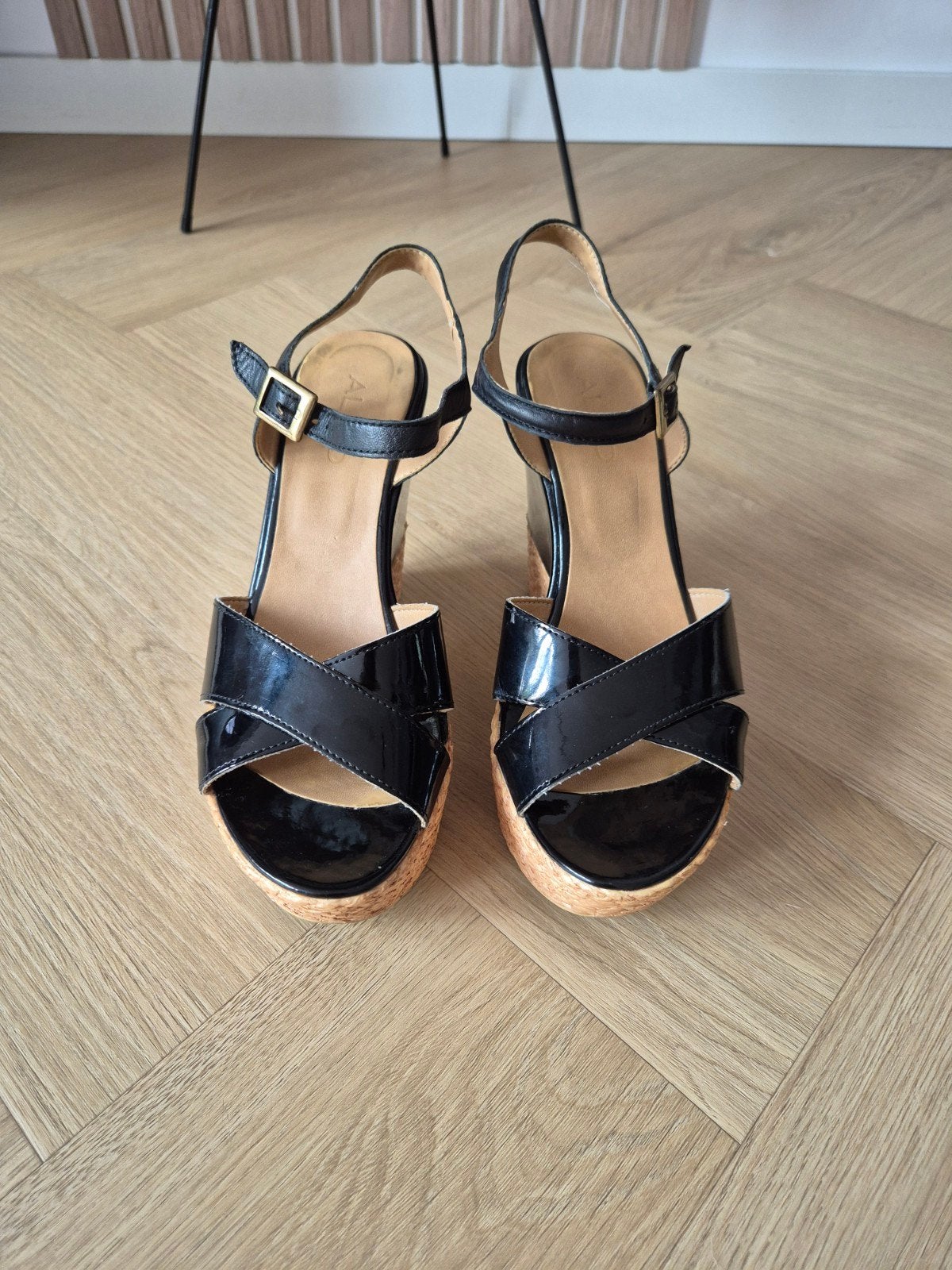 Leren sandalen van Aldo maat 38, Ophalen of Verzenden, Zo goed als nieuw, Sandalen of Muiltjes