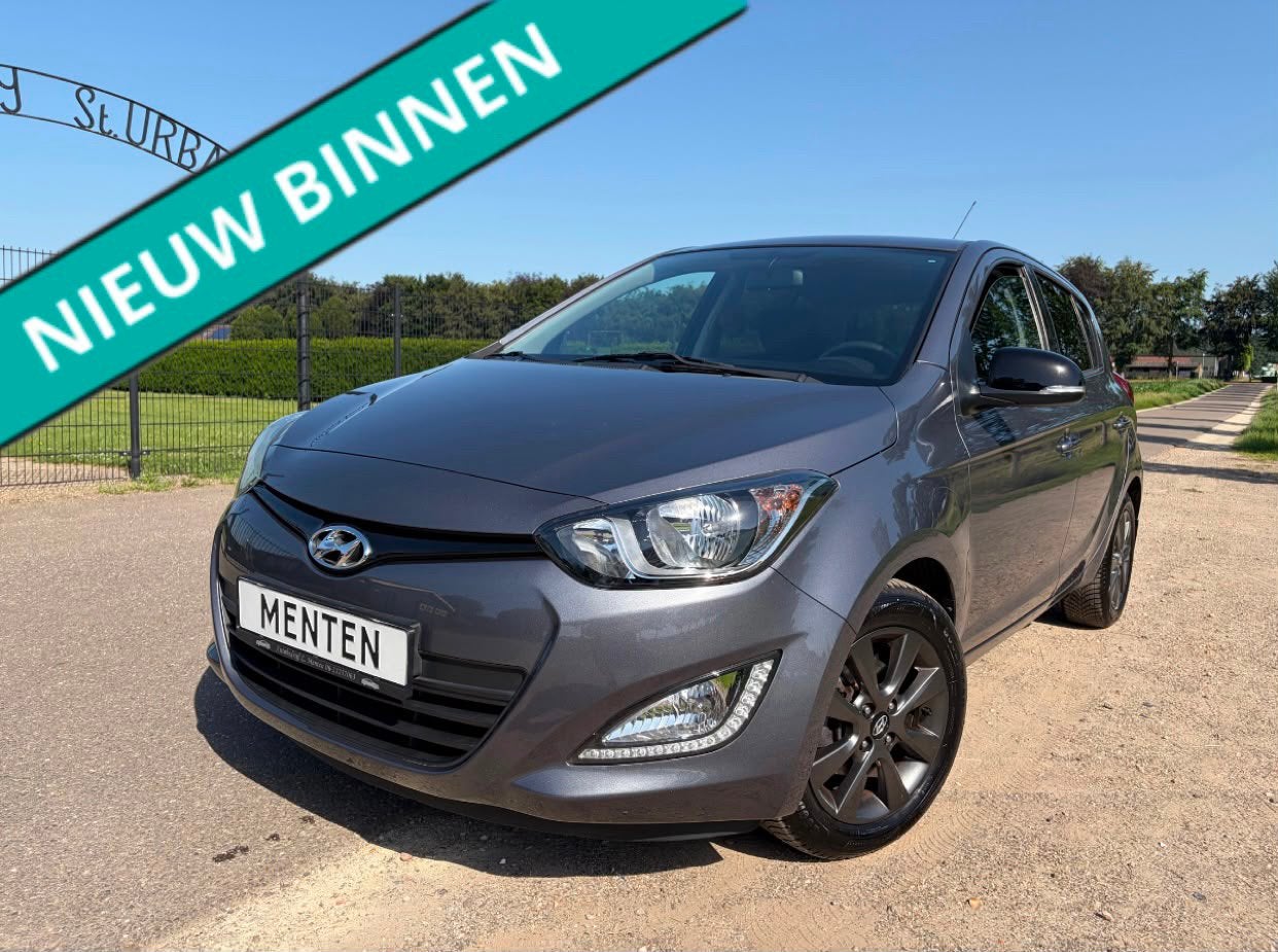 Hyundai i20 1.2 I 5-DRS 2014 Grijs airco, Auto's, Euro 5, Zwart, 4 cilinders, Bluetooth