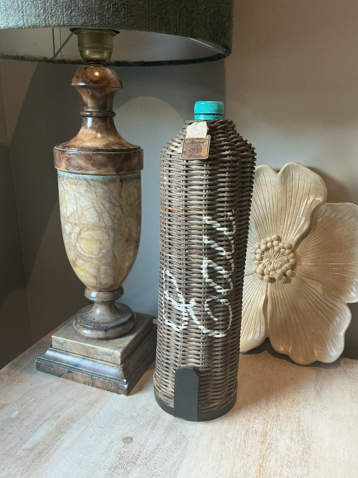 Rivièra Maison Rotan Eau Bottle Holder / Waterfles houder, Flessenkoeler, Gebruikt, Ophalen of Verzenden, Natuurlijk materiaal