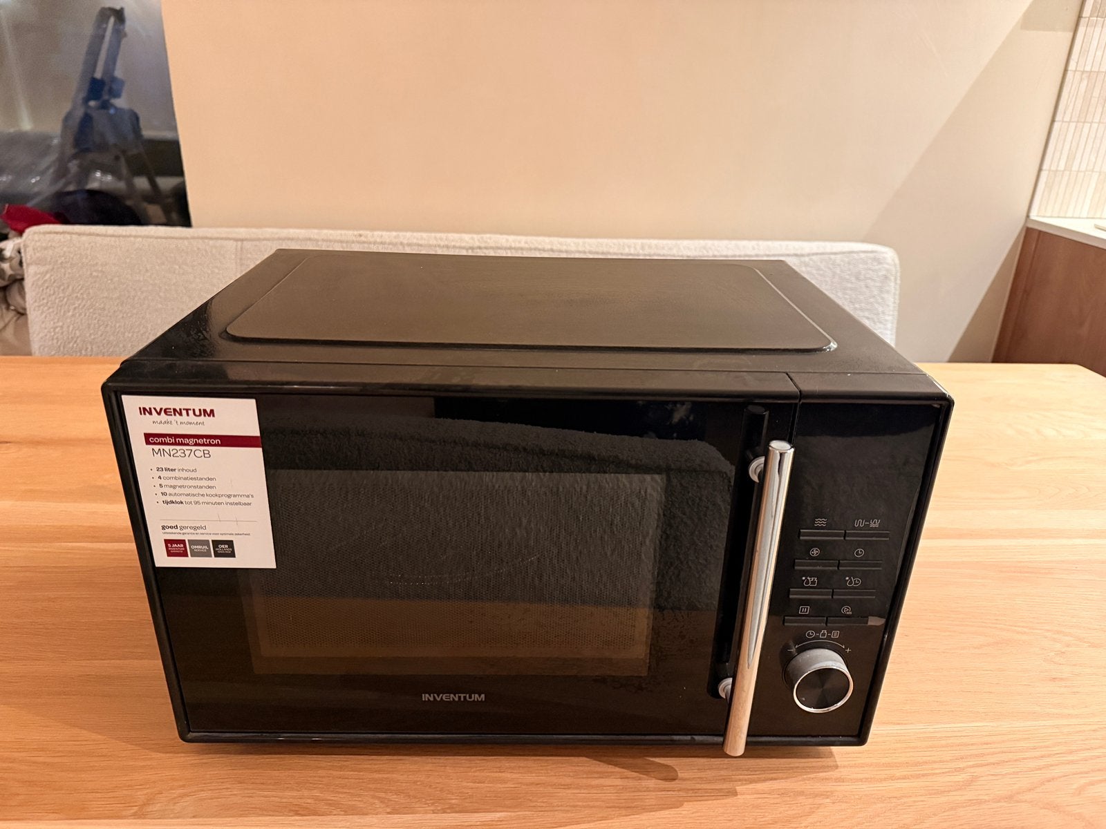 Inventum MN237CB Combimagnetron 23 liter | Zwart, Combimagnetron, Grill, Ophalen of Verzenden, Zo goed als nieuw