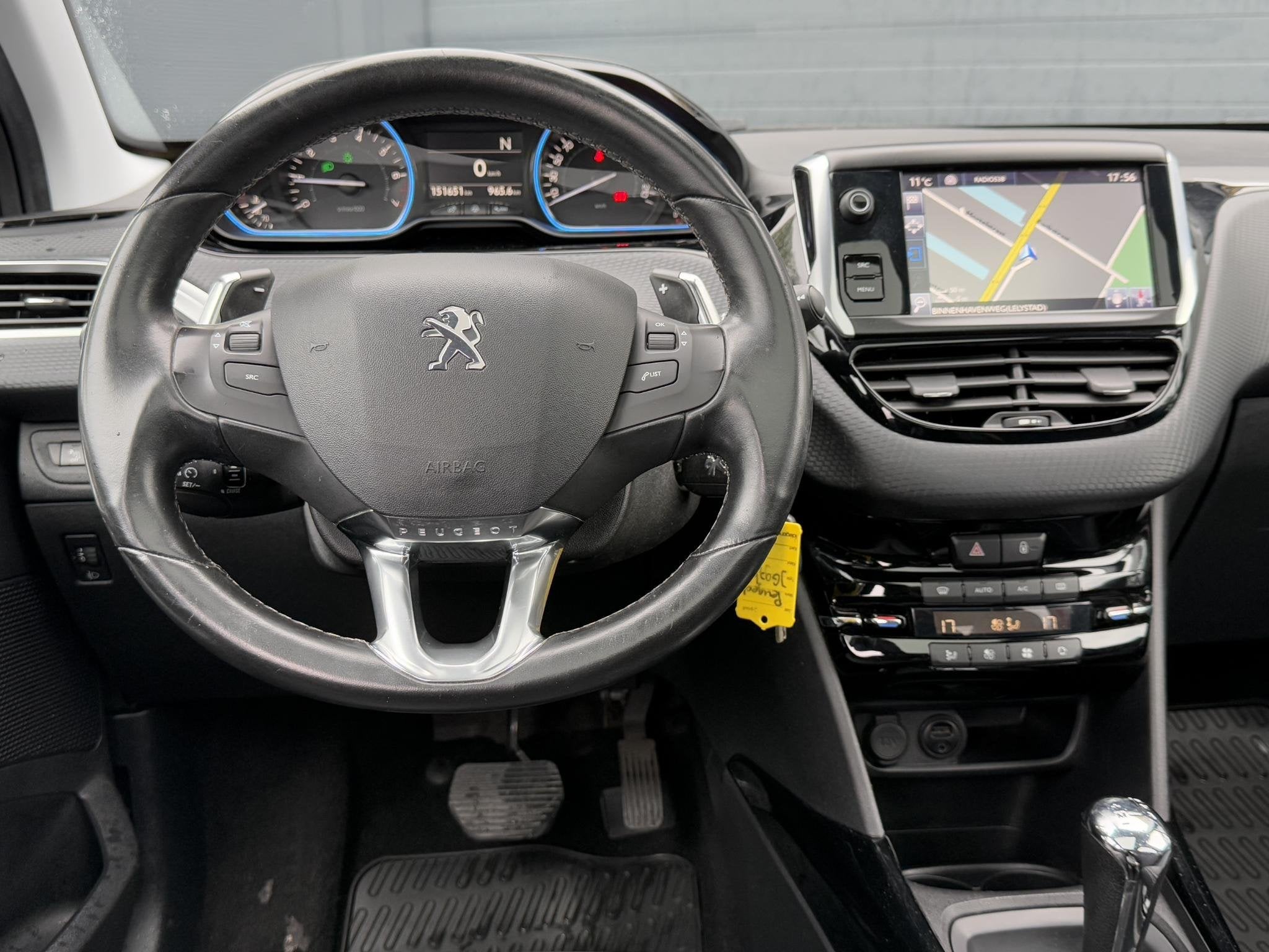 Peugeot 2008 1.2 PureTech Allure 2e Eigenaar,Navi,Pano,Clima, Euro 5, 1199 cc, 82 pk, 770 kg