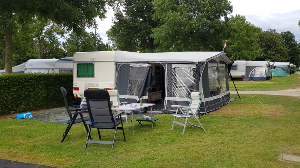 Adria Unica 432 px., Caravans en Kamperen, Caravans, Particulier, tot en met 4, Rondzit, Adria, Luifel, Ophalen