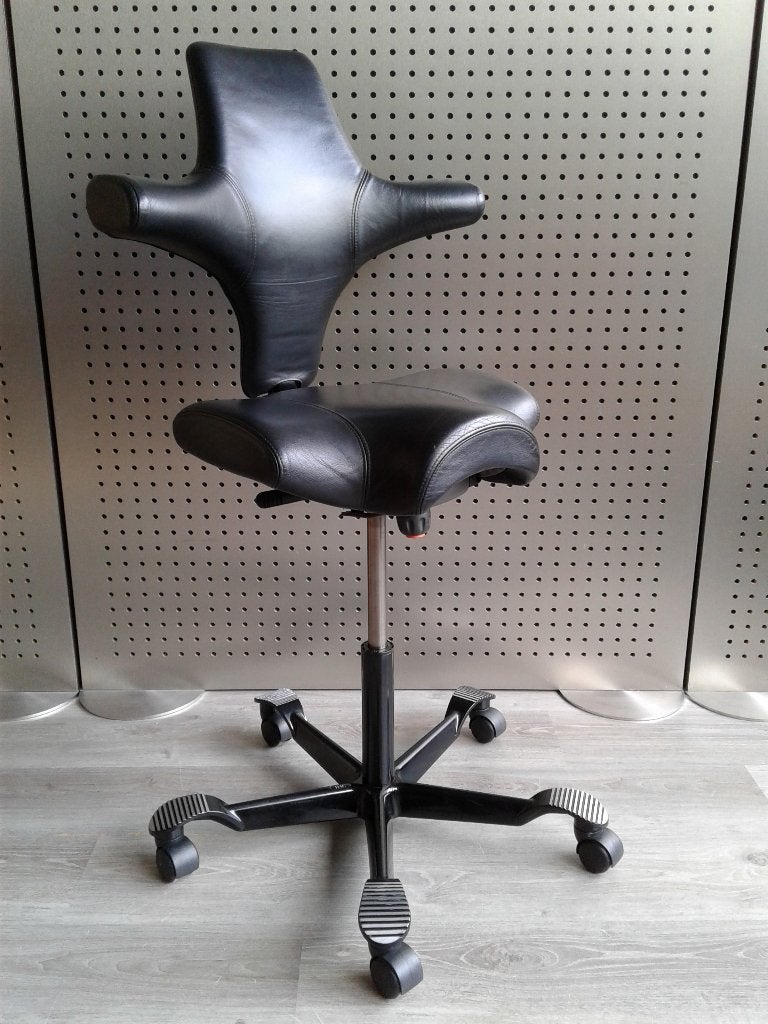 1x HAG Capisco 8106 (Medium) (Zwart Leder), Heel Mooi!, Huis en Inrichting, Bureaustoelen, https://www.flokk.com/nl/netherlands/hag