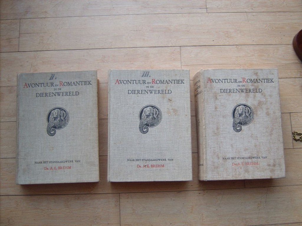 Avontuur en Romantiek in de Dierenwereld, Brehm, dl. 2, 3, 4, Boeken, Ophalen of Verzenden, Gelezen, Natuur algemeen