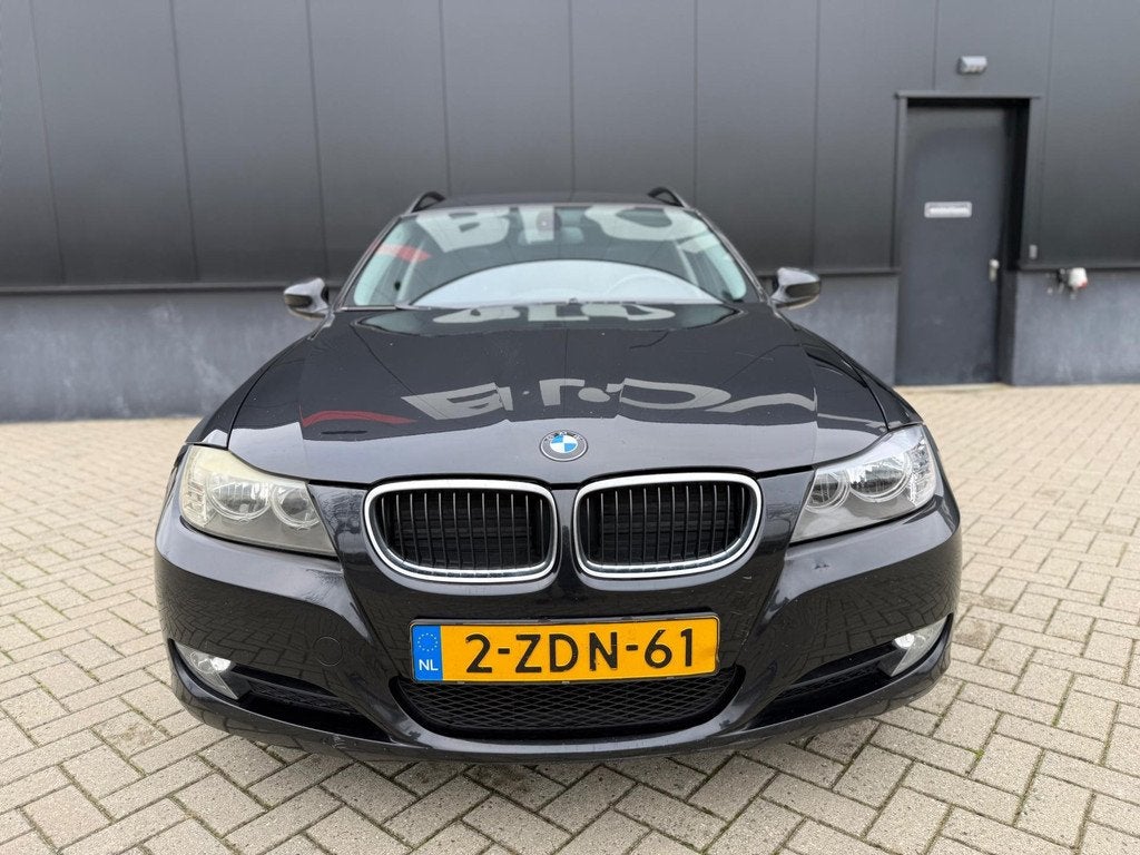 BMW 3-serie Touring 318d Executive FACELIFT|PANO|AUTOMAAT|NA, Auto's, BMW, Automaat, Zwart, 4 cilinders, Zwart