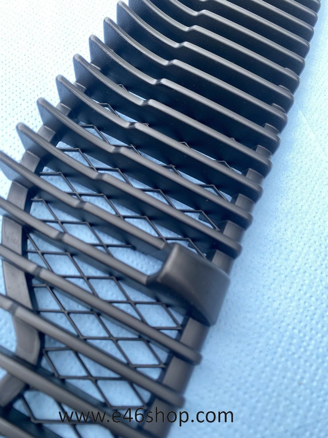 BMW E23 GRILL INLAAT OEM 51131870623 NIEUW, -, -, Nieuw, Ophalen of Verzenden