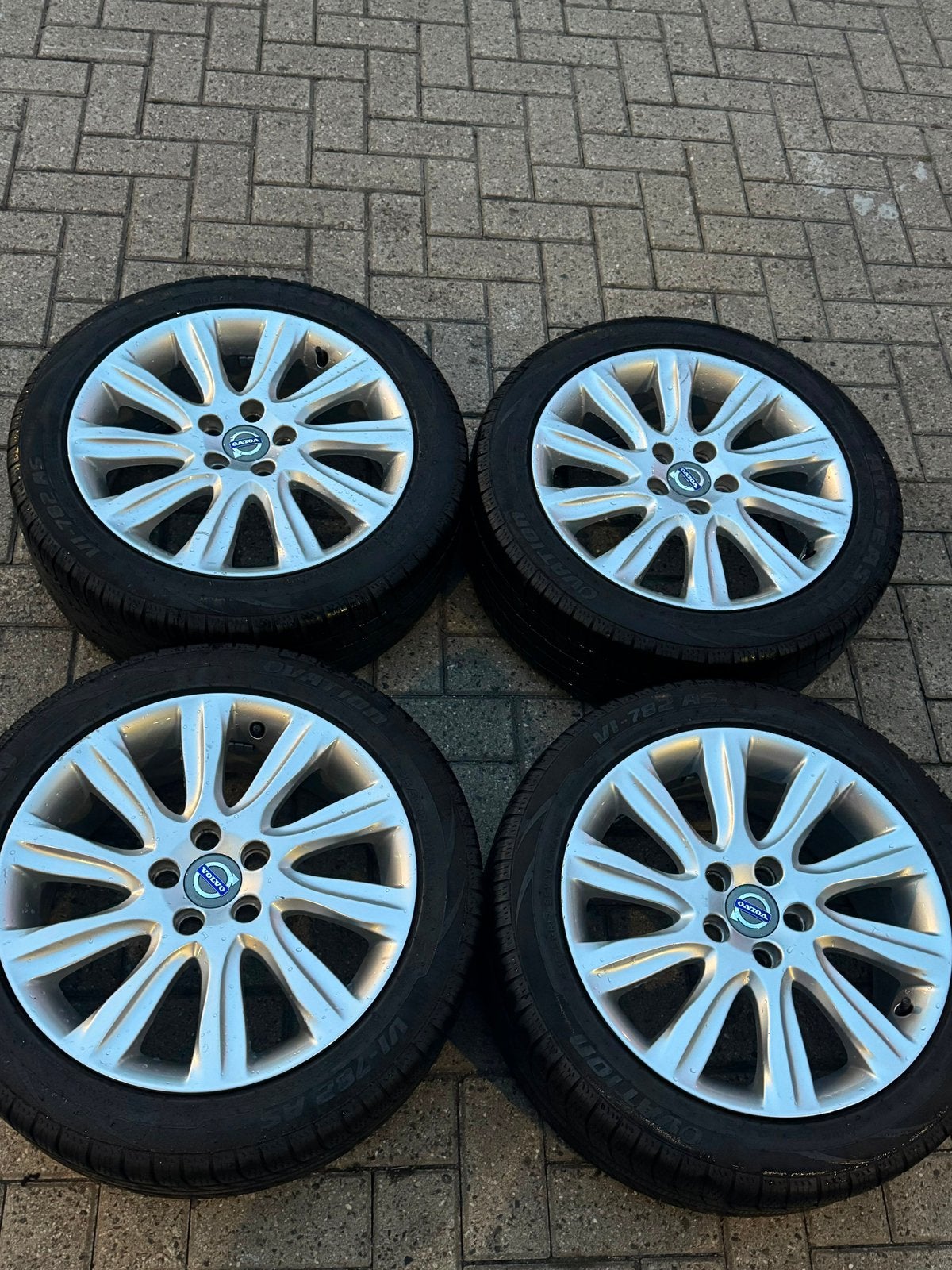 Volvo,Banden en Velgen, Ophalen, 215 mm, 17 inch, Winterbanden