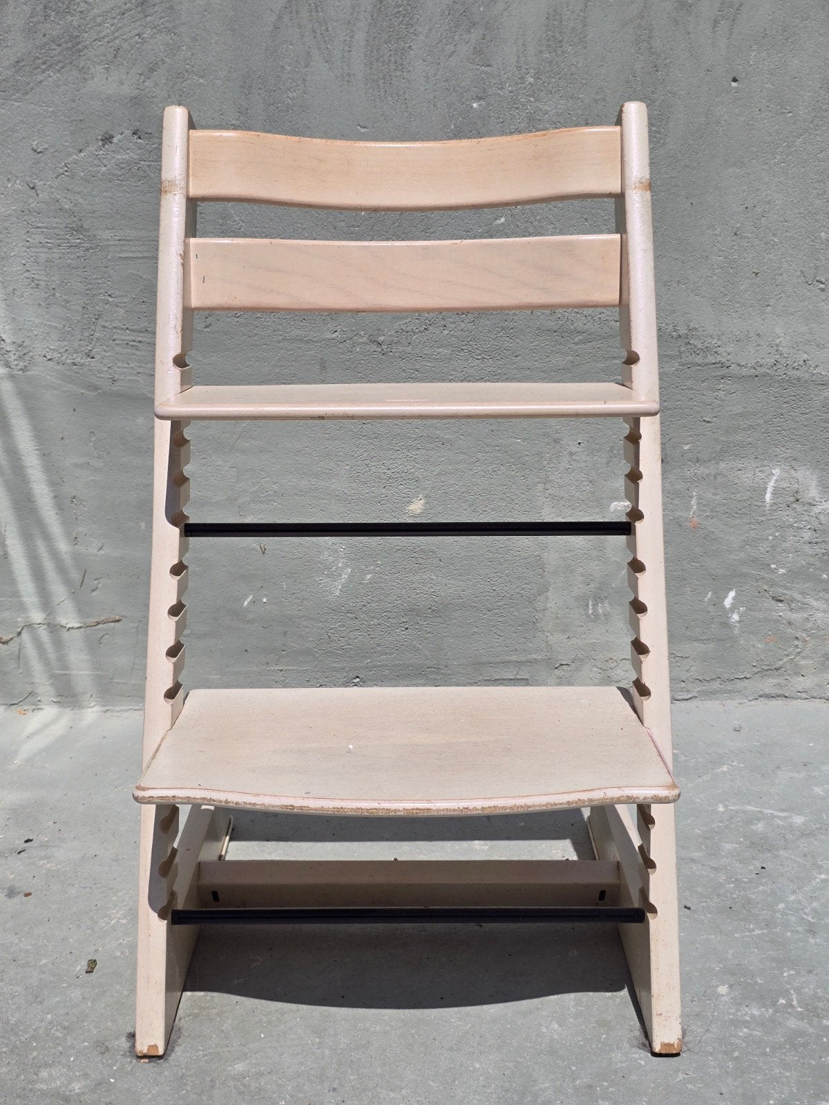 Stokke Tripp Trapp (opknapper) + babyset en tuigje, Kinderen en Baby's, Kinderstoelen, Ophalen, Gebruikt, Meegroeistoel