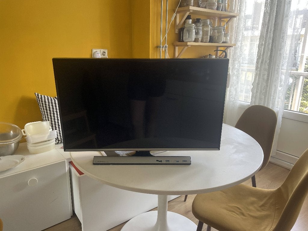 Samsung 32" Full HD LED TV / Monitor – T32E310EW, Computers en Software, Monitoren, Ophalen, HDMI, Full HD, Zo goed als nieuw