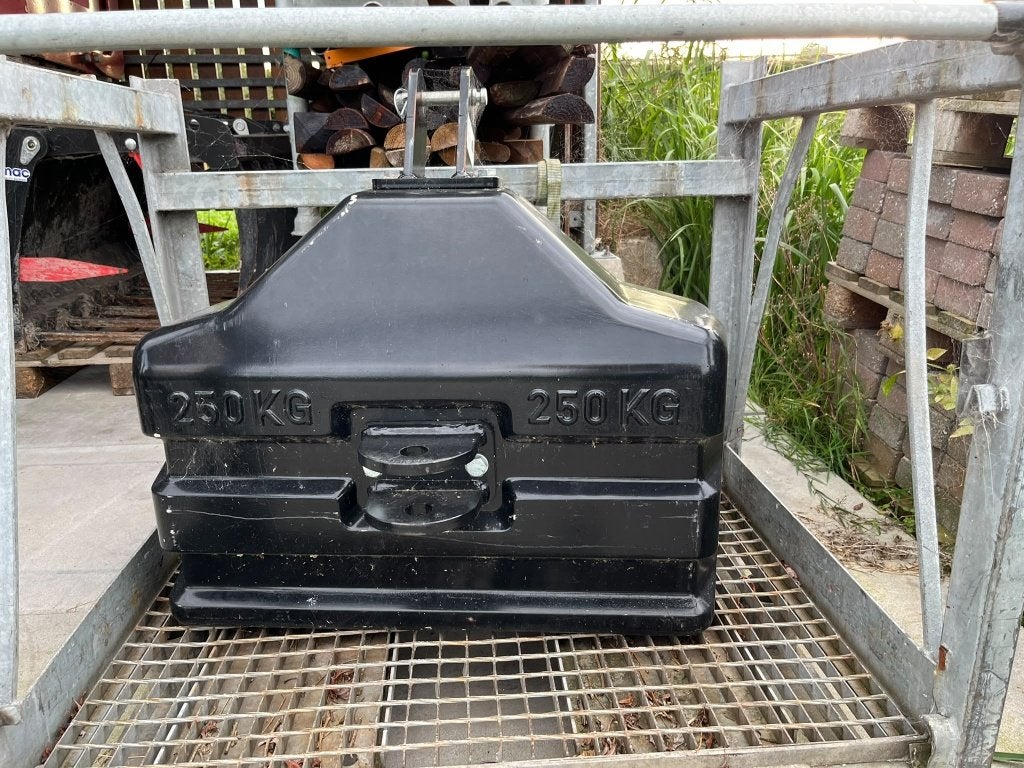 Frontgewicht Contragewicht 250kg Cat.1 Mini tractor, Zakelijke goederen, Agrarisch | Werktuigen, Ophalen, Grondbewerking