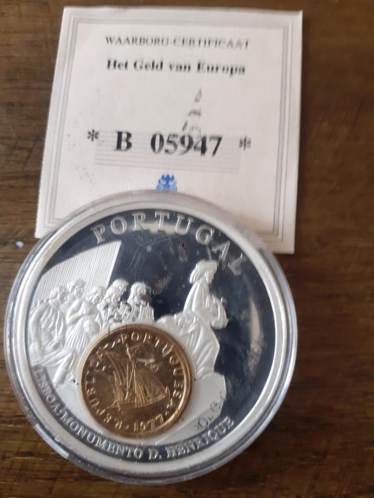 Zilveren munt Portugal met gouden inlay en certificaat, Ophalen of Verzenden