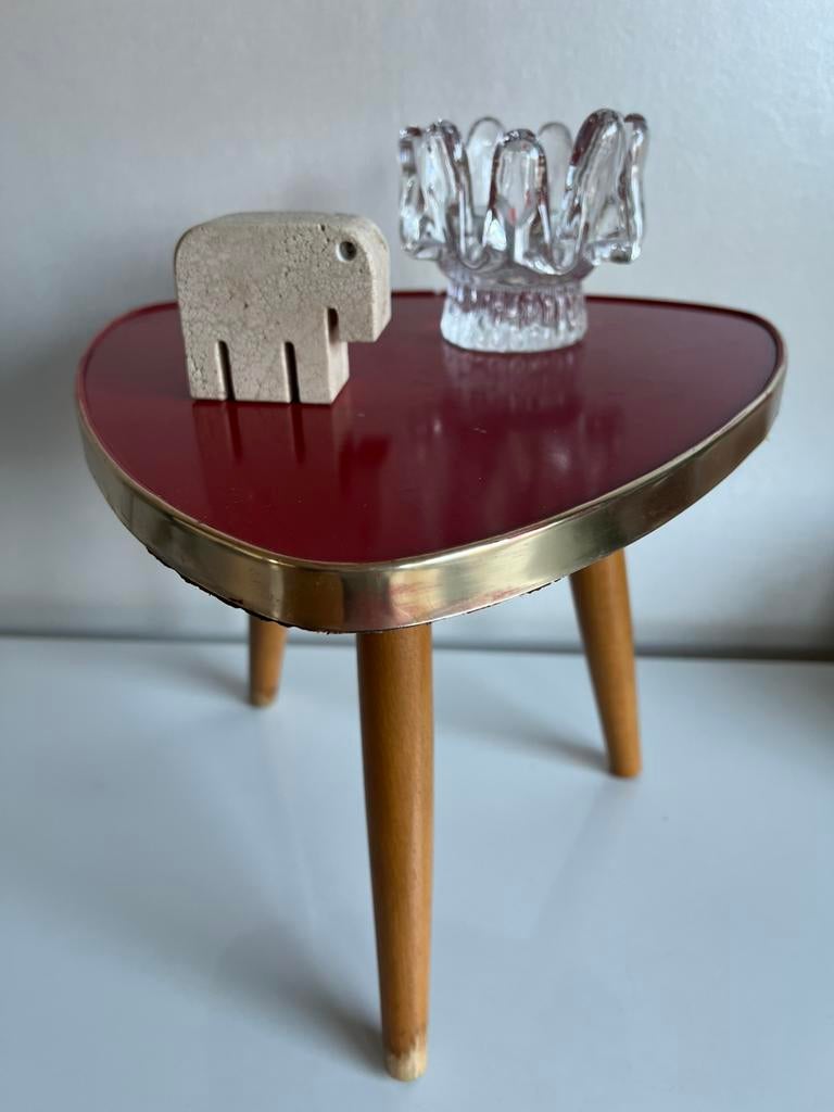 Vintage Formica Bijzettafeltje Rood Messing Rand Jaren 60, Ophalen of Verzenden, Gebruikt