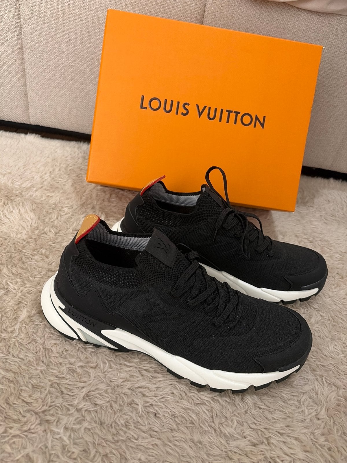 Louis Vuitton Sneakers Maat 45 - Splinternieuw, Ophalen of Verzenden, Nieuw, Zwart, Sneakers of Gympen