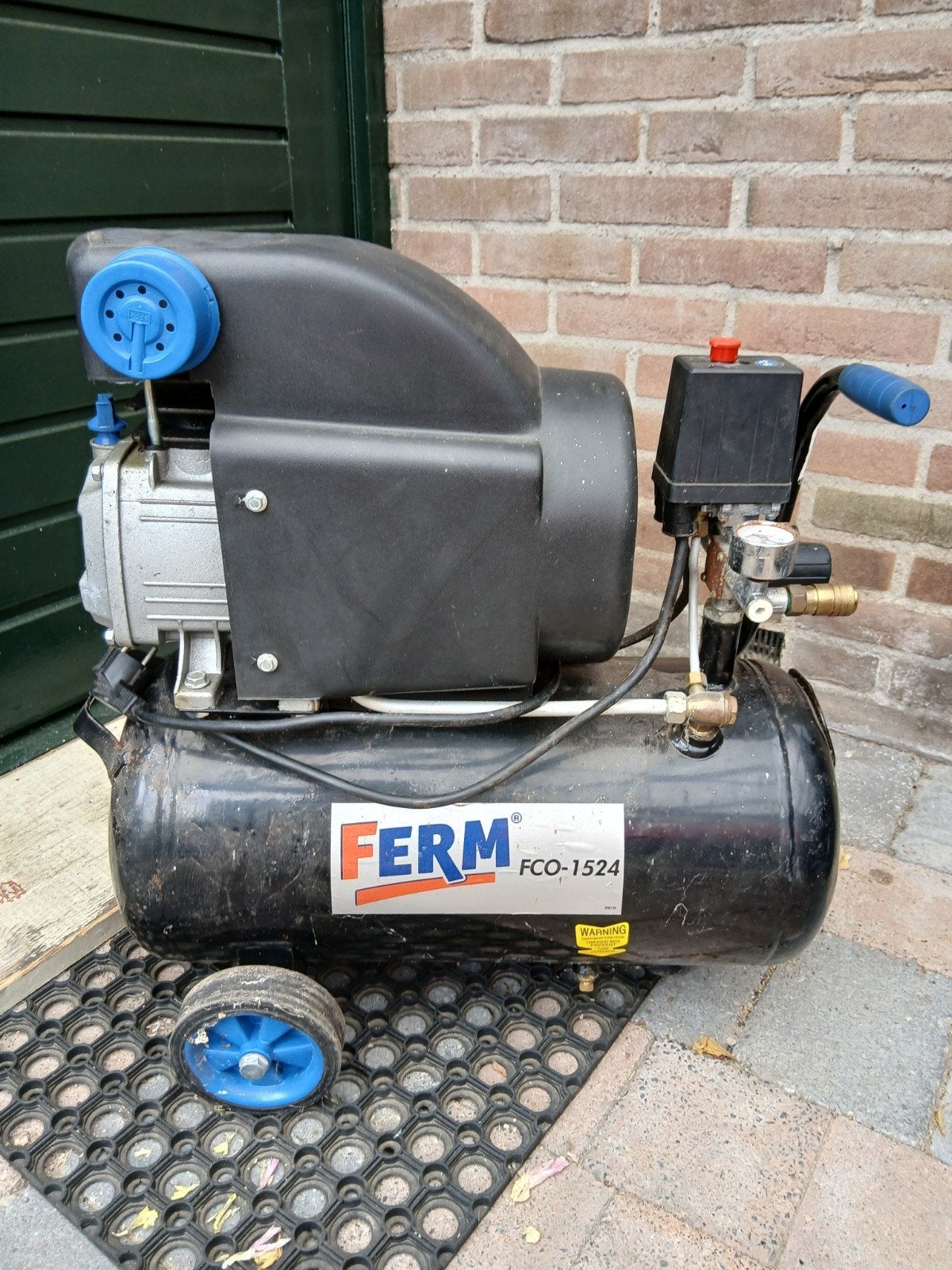 Ferm Compressor CRM1029 - 24 liter, 8 bar, Ophalen, Gebruikt, 6 tot 10 bar, Minder dan 200 liter/min