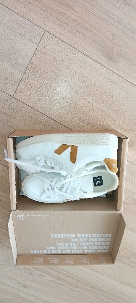Veja sneakers 38, Kleding | Dames, Schoenen, Ophalen, Nieuw, Sneakers of Gympen