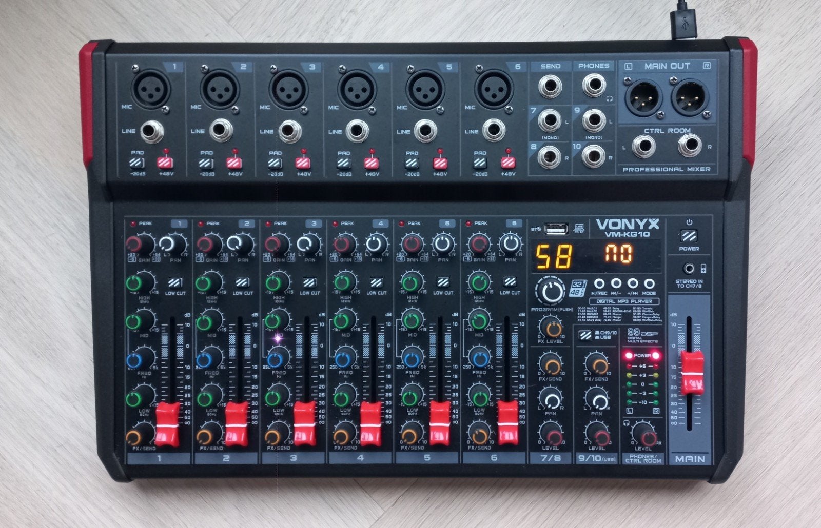 Nette Vonyx 10 kanaal dig. VM KG DSP Mengtafel, Audio, Vonyx, Ophalen of Verzenden, Zo goed als nieuw
